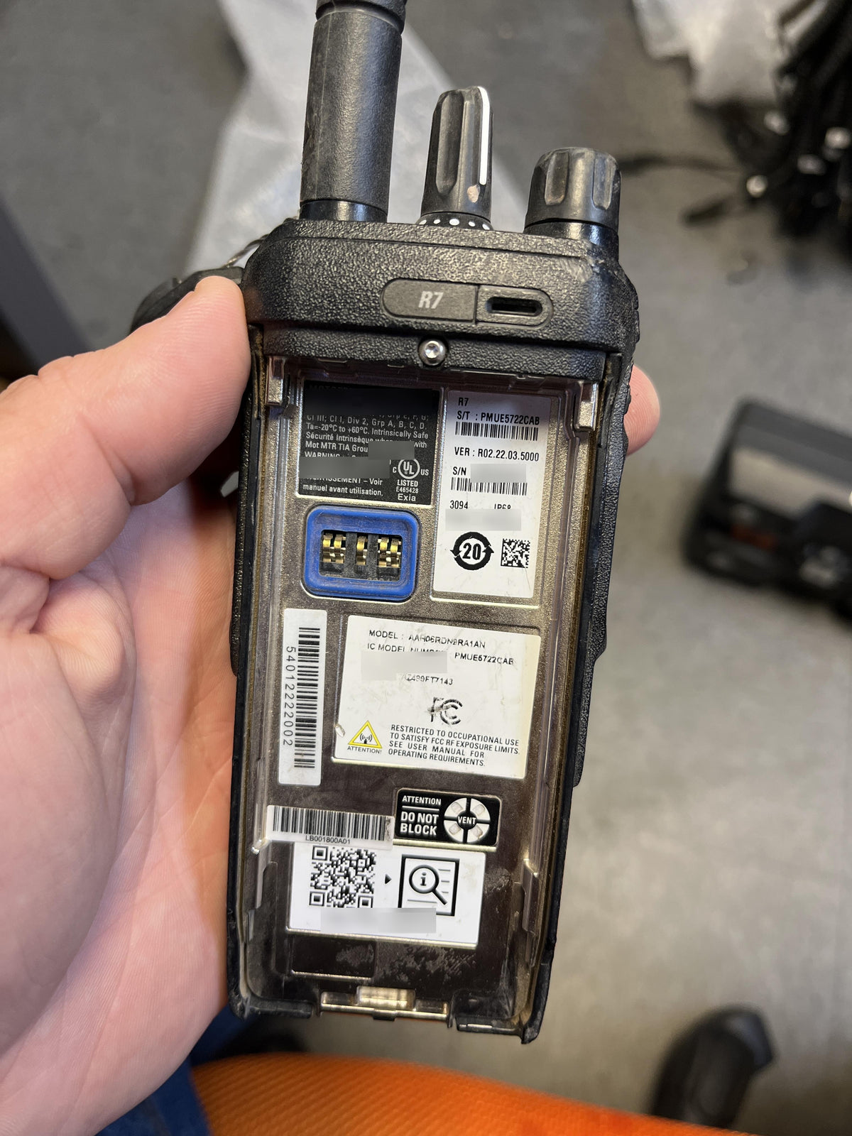 2023 MOTOROLA R7 DISPLAY