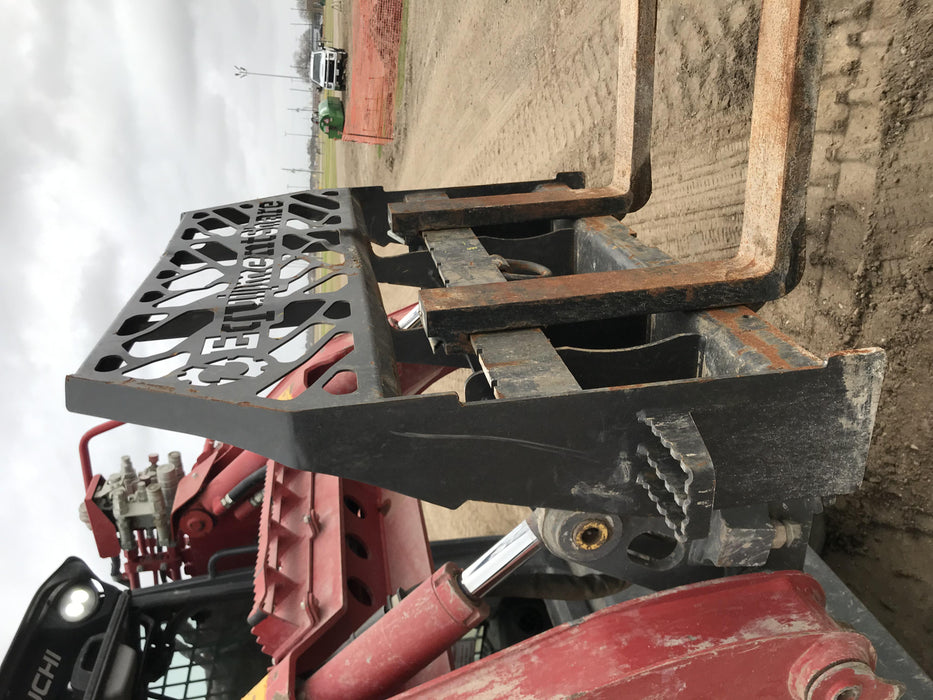 2020 EMKAY 48" Pallet Forks - Emkay
