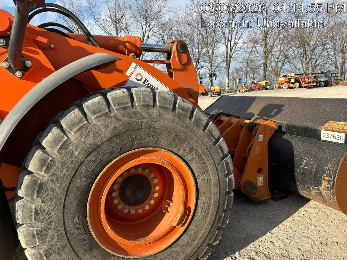 2022 HITACHI ZW220-6