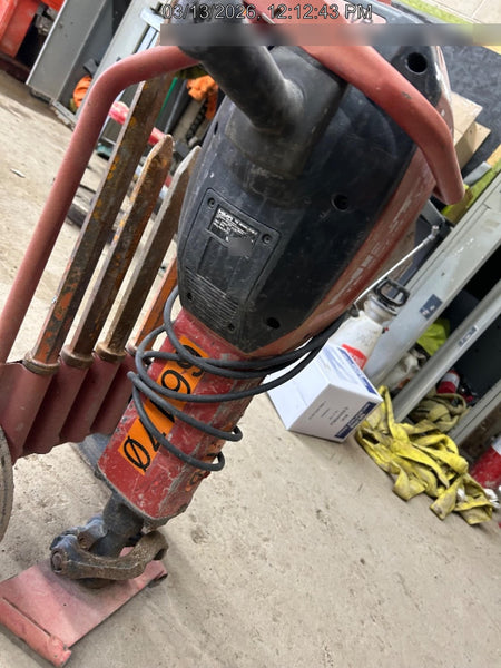 2020 HILTI TE 3000-AVR