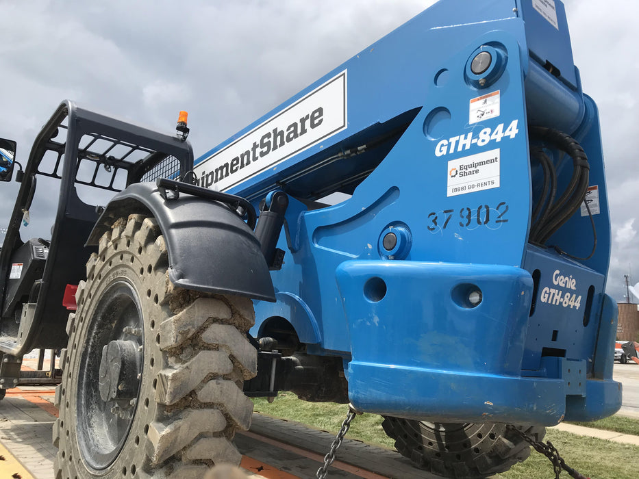 2019 GENIE GTH-844
