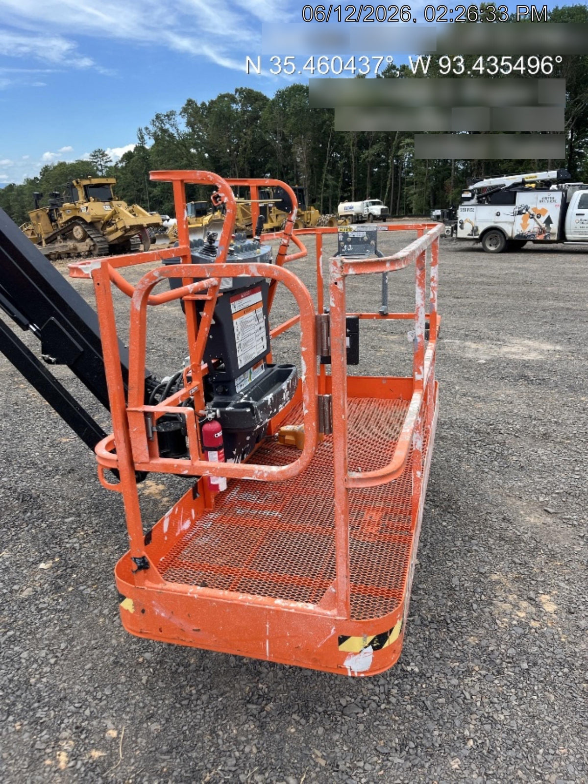 2025 JLG 660SJ