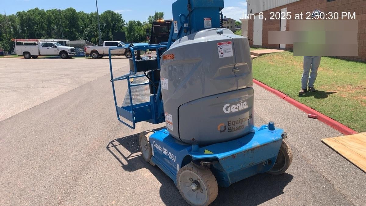 2020 GENIE GR-26J