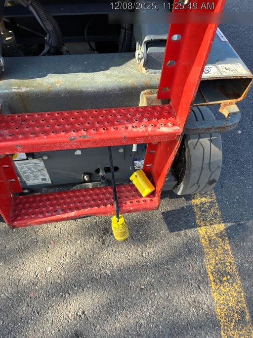 2020 Skyjack SJIII-3219 Solid NM Tires, Half height spring hinged entry gate, Dual Beacons, 800W Inverter