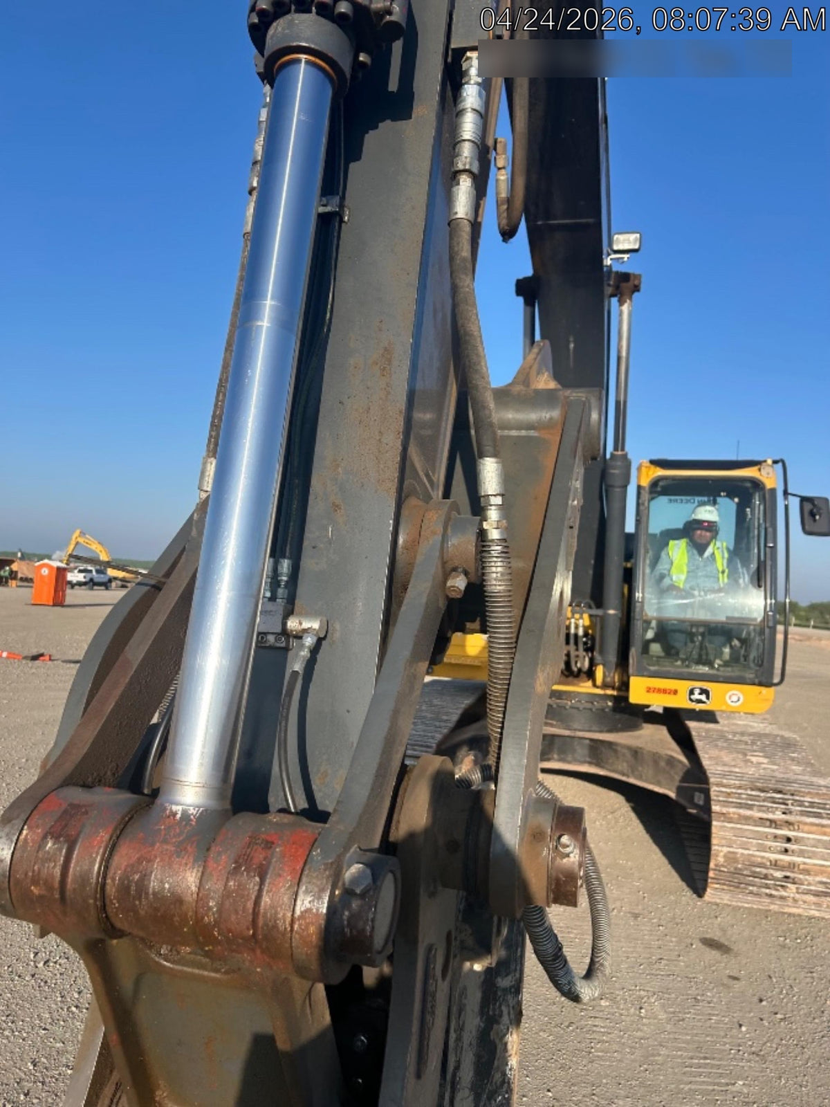 2023 EPIROC EC140T