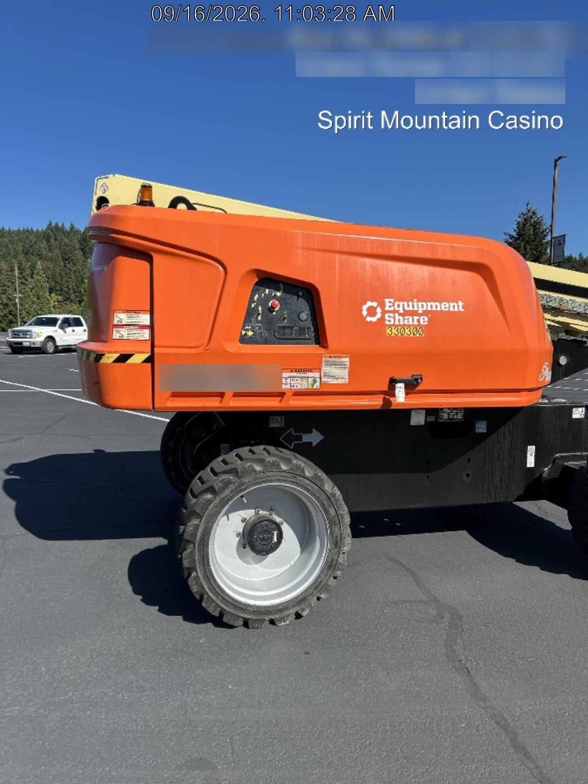 2023 JLG 660SJ