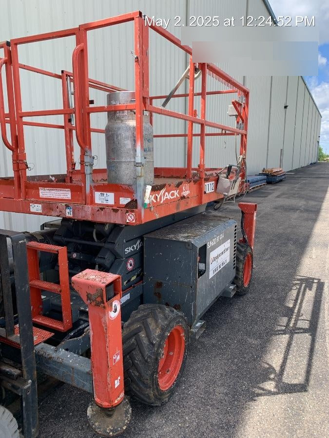 2016 SKYJACK SJ6832 RT