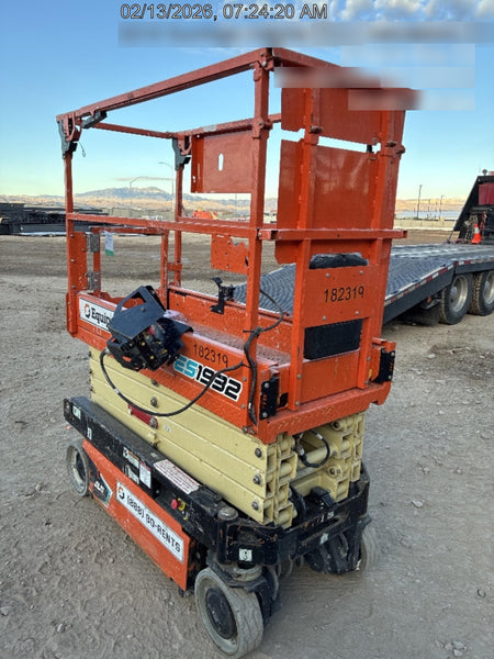 2021 JLG ES1932