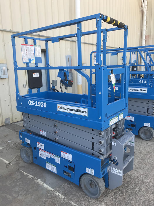 2020 Genie GS-1930 Solid Non Marking Tires, Beacon, Folding rails with half height swing gate