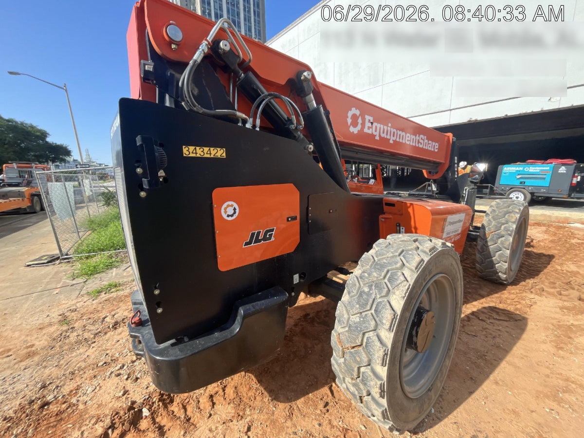 2023 SKYTRAK 8042