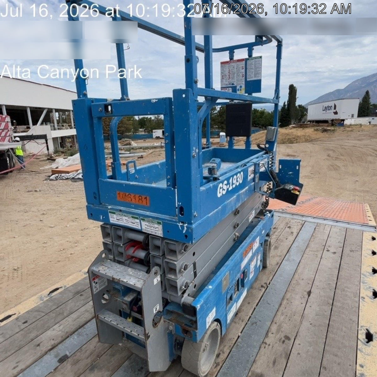 2020 Genie GS-1930 Solid Non Marking Tires, Beacon, Folding rails with half height swing gate, 800W Inverter