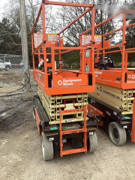 2022 JLG ES2632