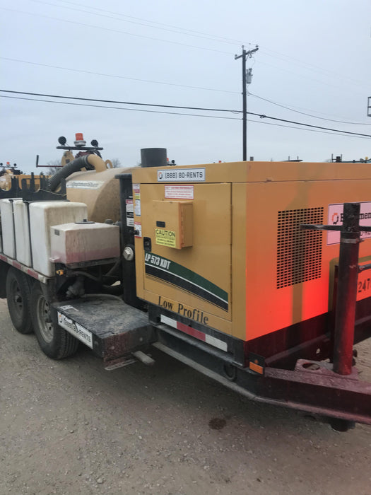 2021 Vac-Tron LP573XDT 500 Gallon Debris Tank w/ Hydraulic Tilt, two (2) 100 Gallon Water Tanks, Low Profile Torsion Axles (12,000 GVWR)