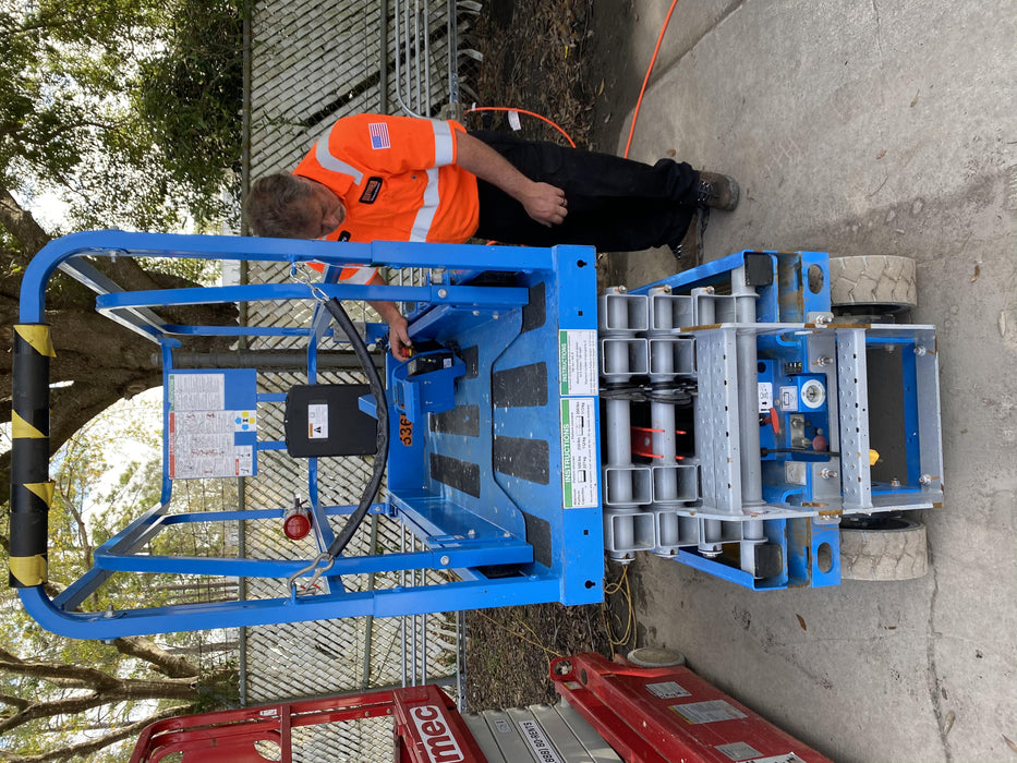 2019 Genie GS-1930 Fixed Rails with Chain Entry