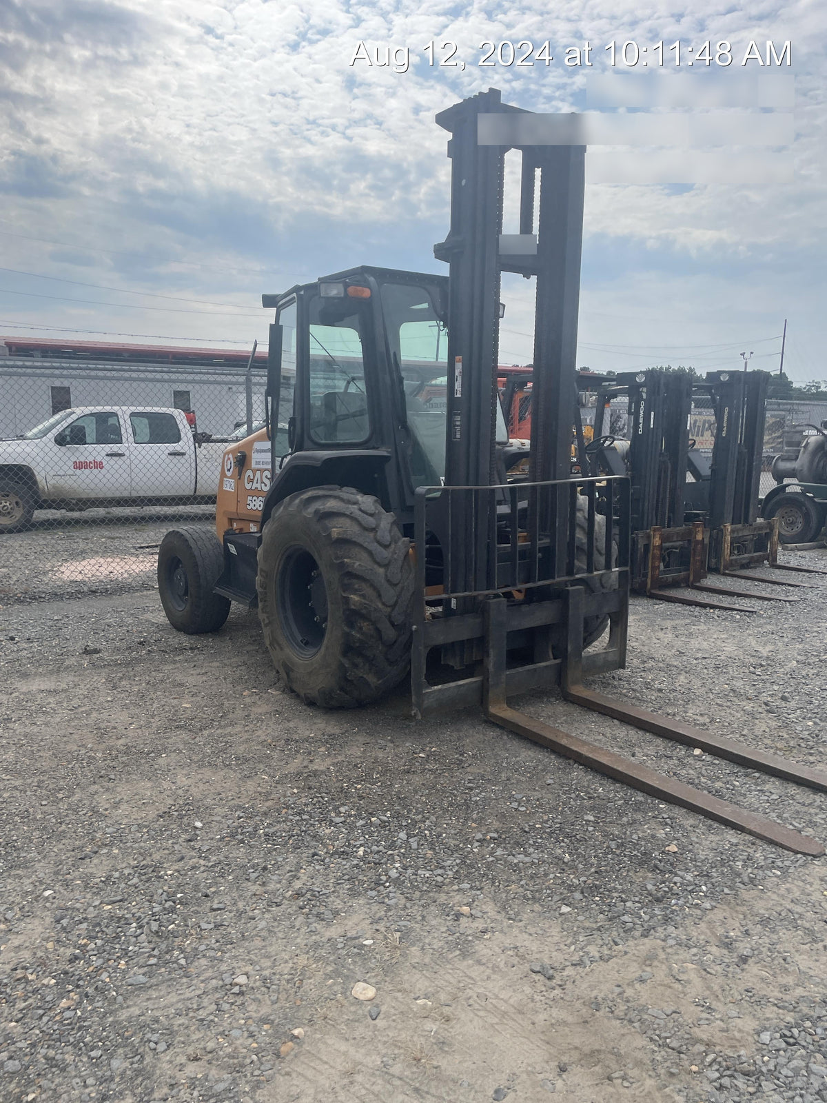 2021 CASE 586H