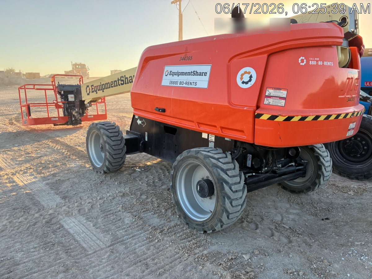 2023 JLG 600S