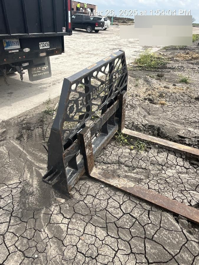 2021 PALADIN 48" Pallet Forks - Paladin