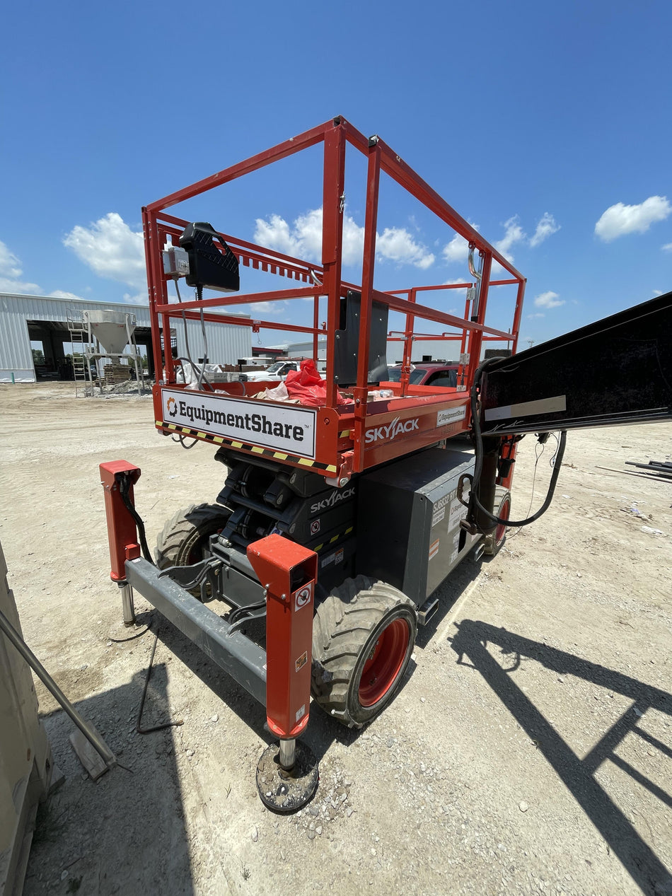 2021 SKYJACK SJ6832 RT