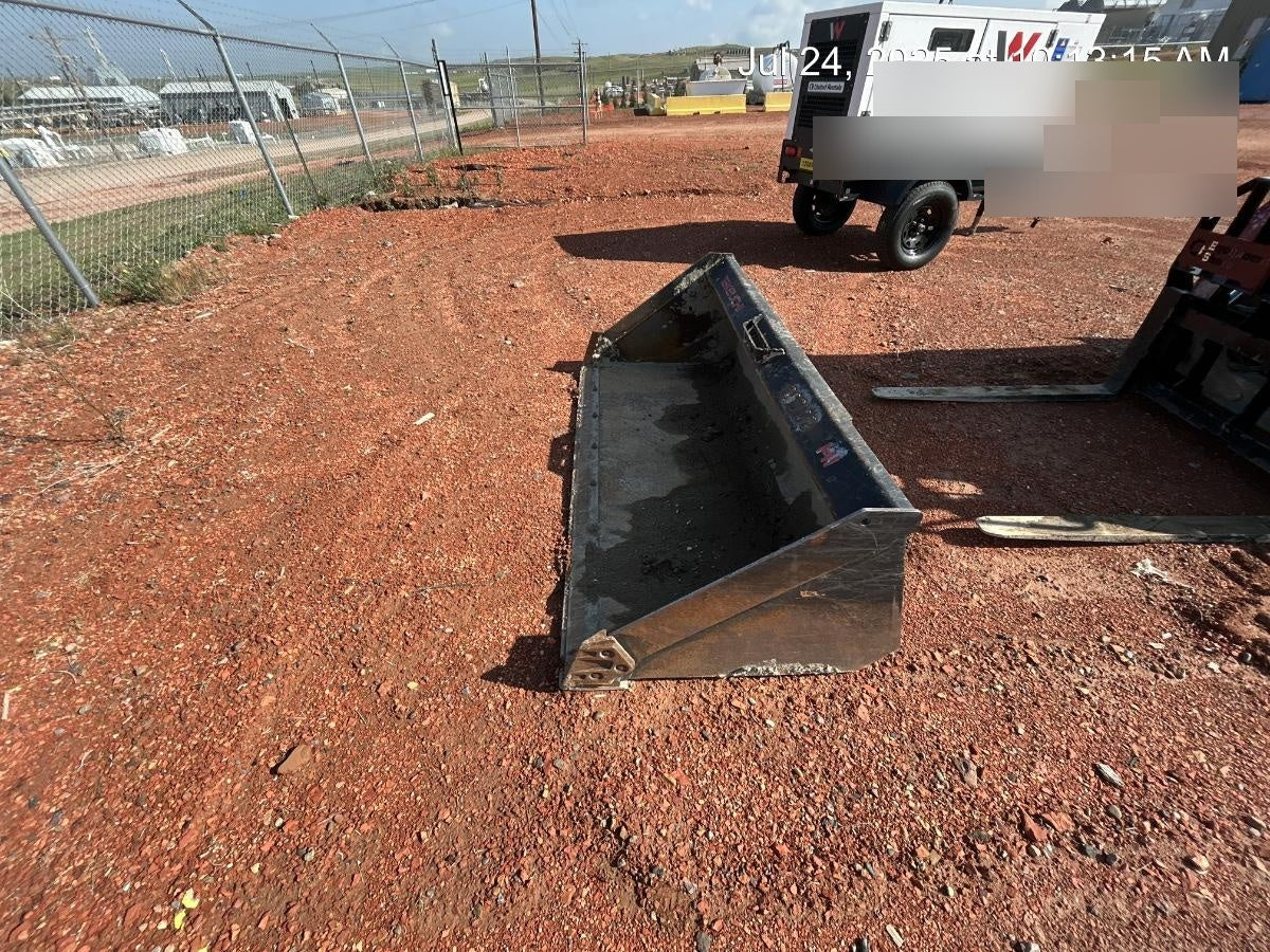 2023 VIRNIG 76" Smooth Bucket - Virnig
