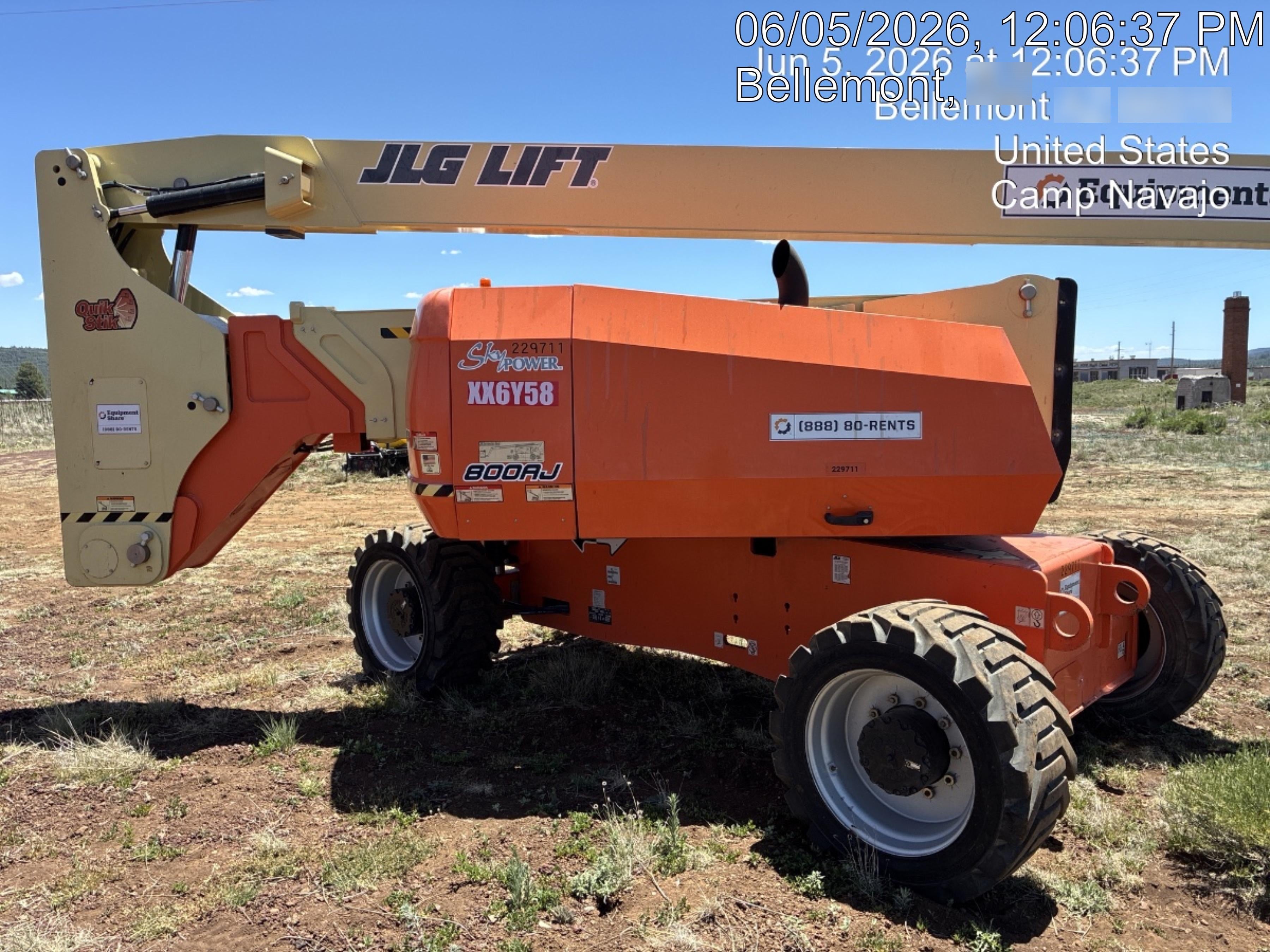 2022 JLG 800AJ