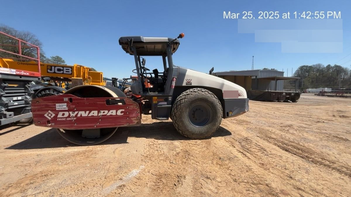 2021 DYNAPAC CA2500D