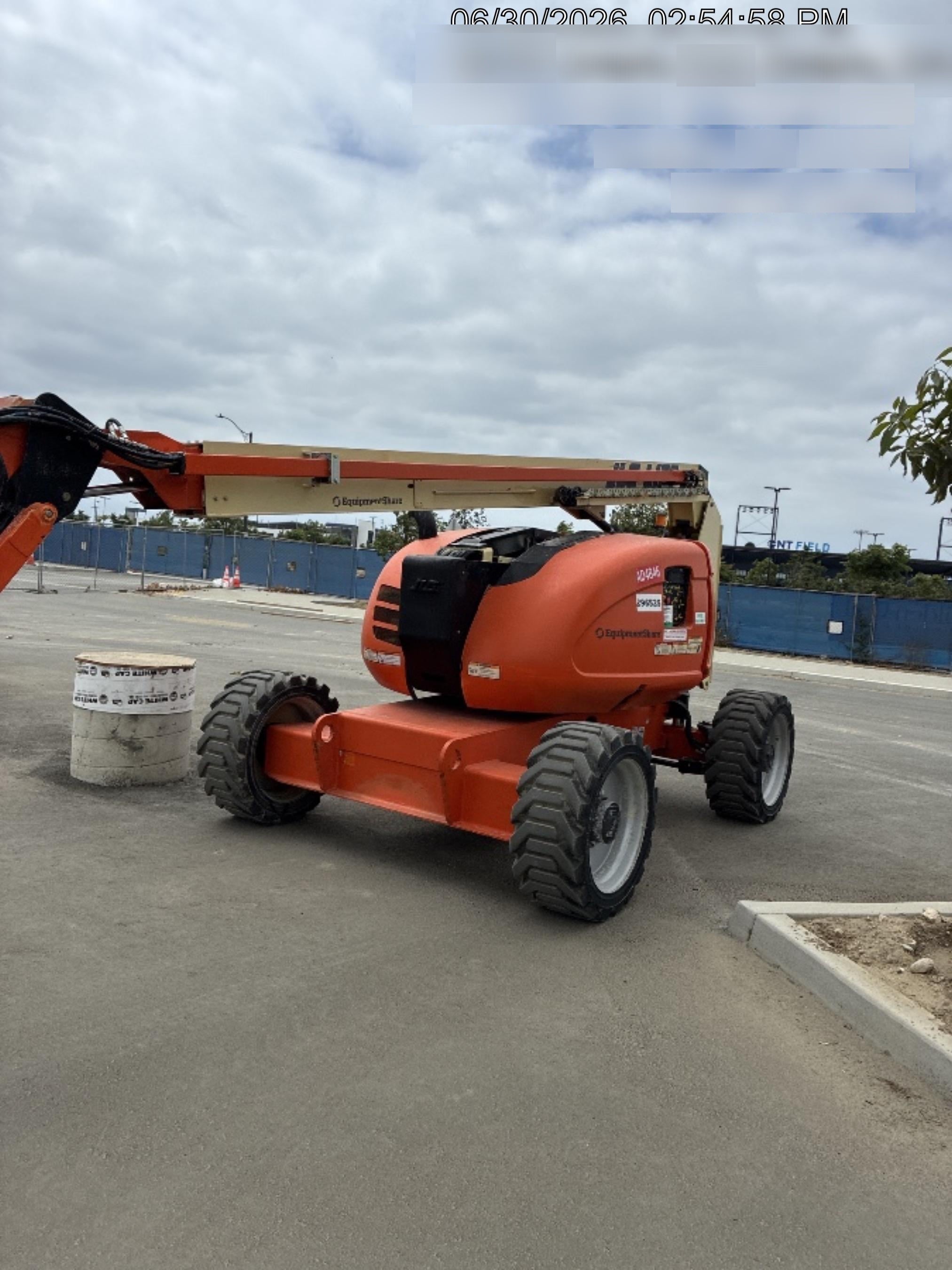 2023 JLG 600AJ