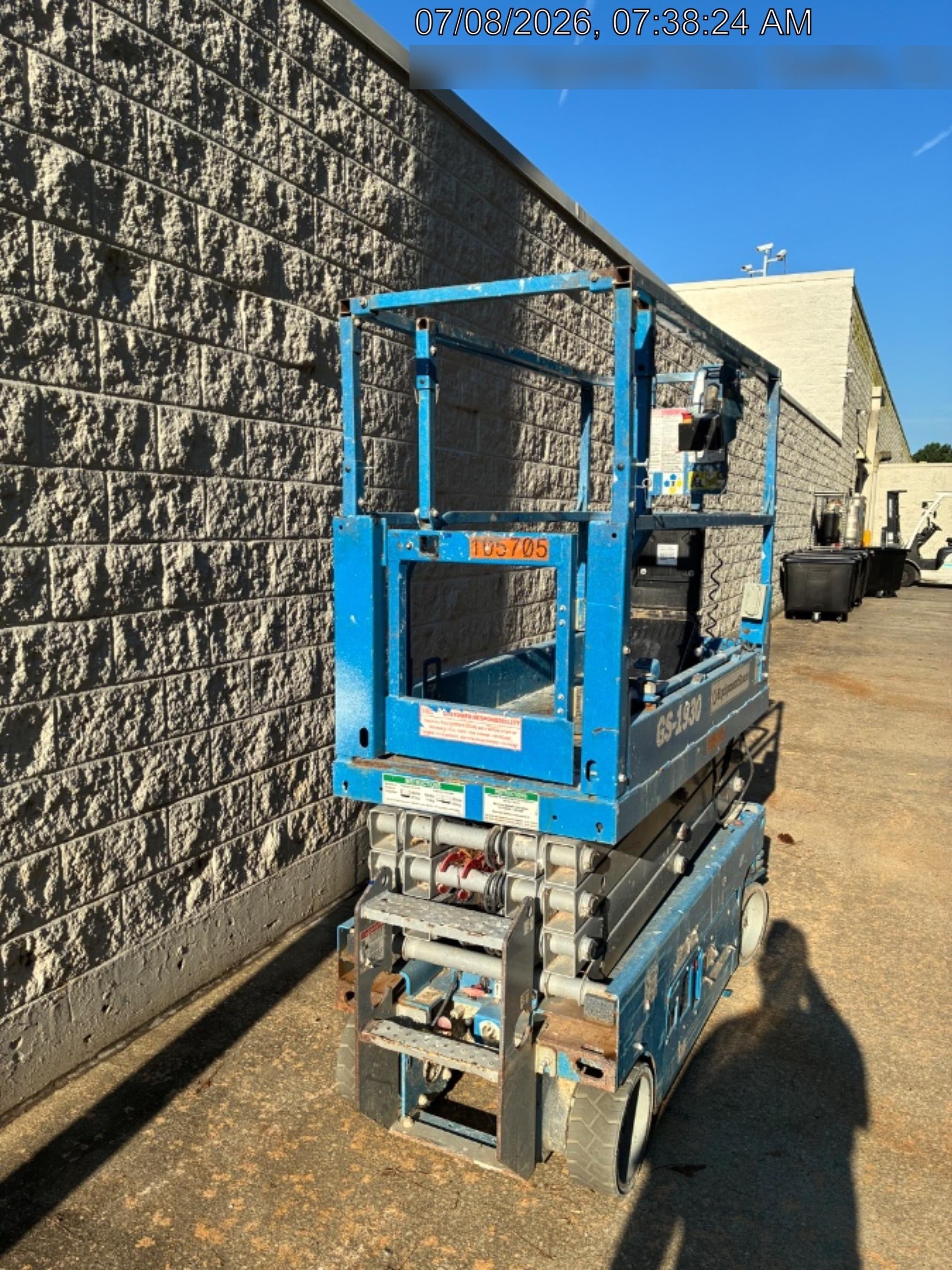 2020 Genie GS-1930 Solid Non Marking Tires, Beacon, Folding rails with half height swing gate