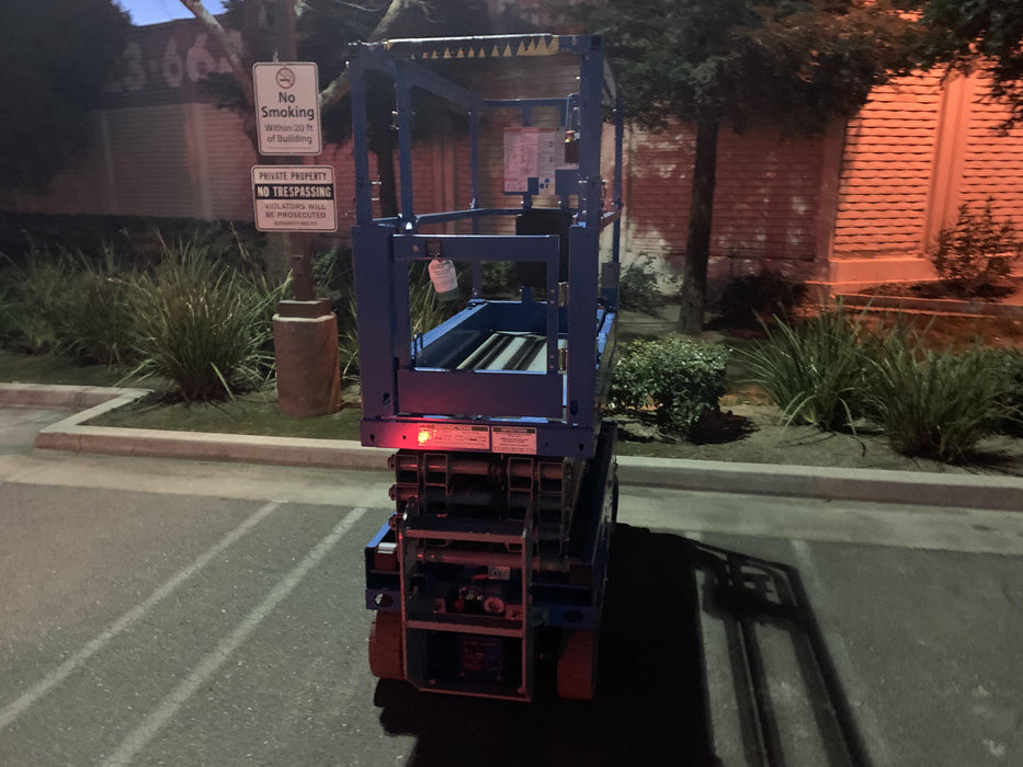 2020 Genie GS-1930 Solid Non Marking Tires, Beacon, Folding rails with half height swing gate, 800W Inverter