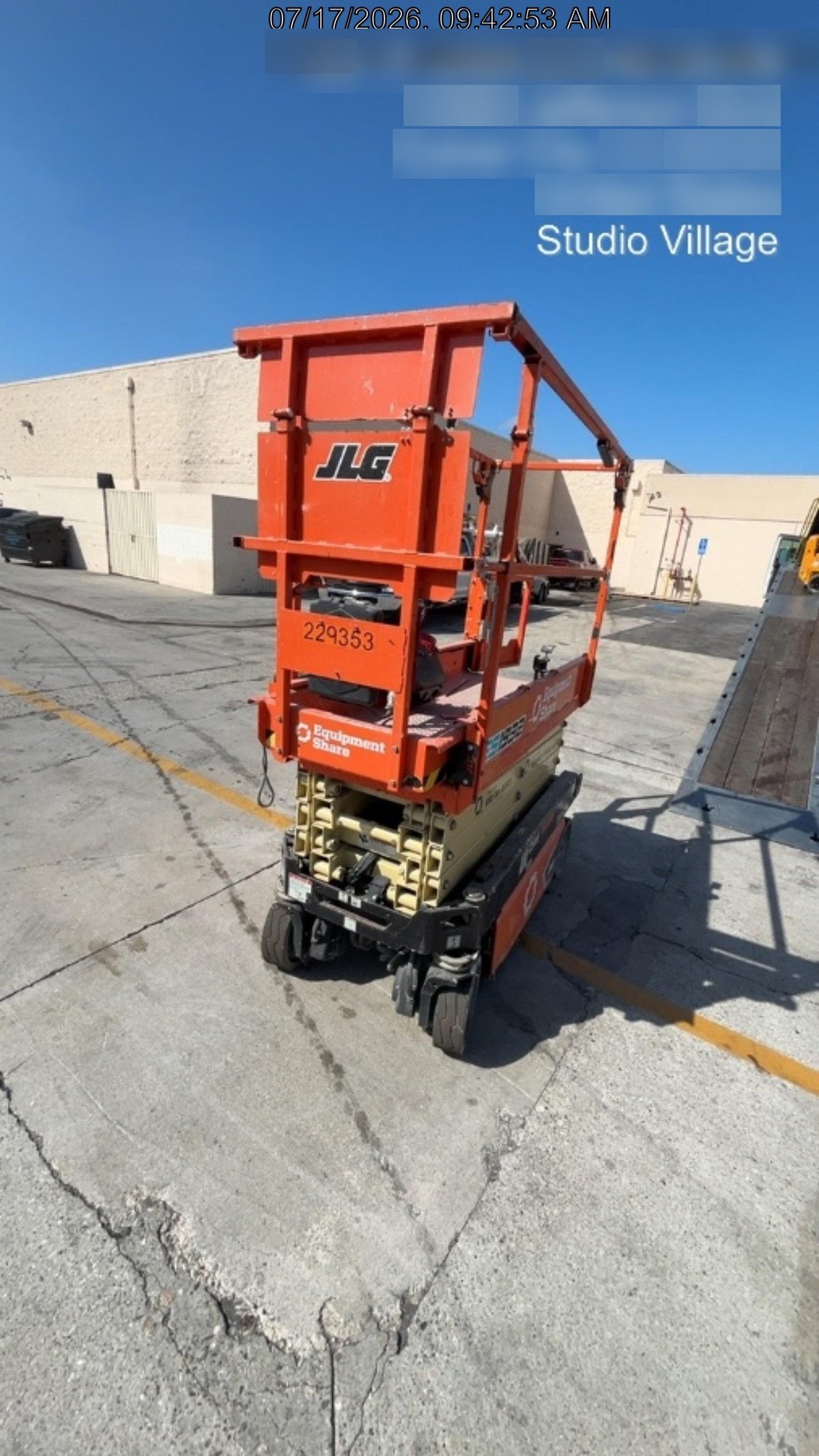 2022 JLG ES1932