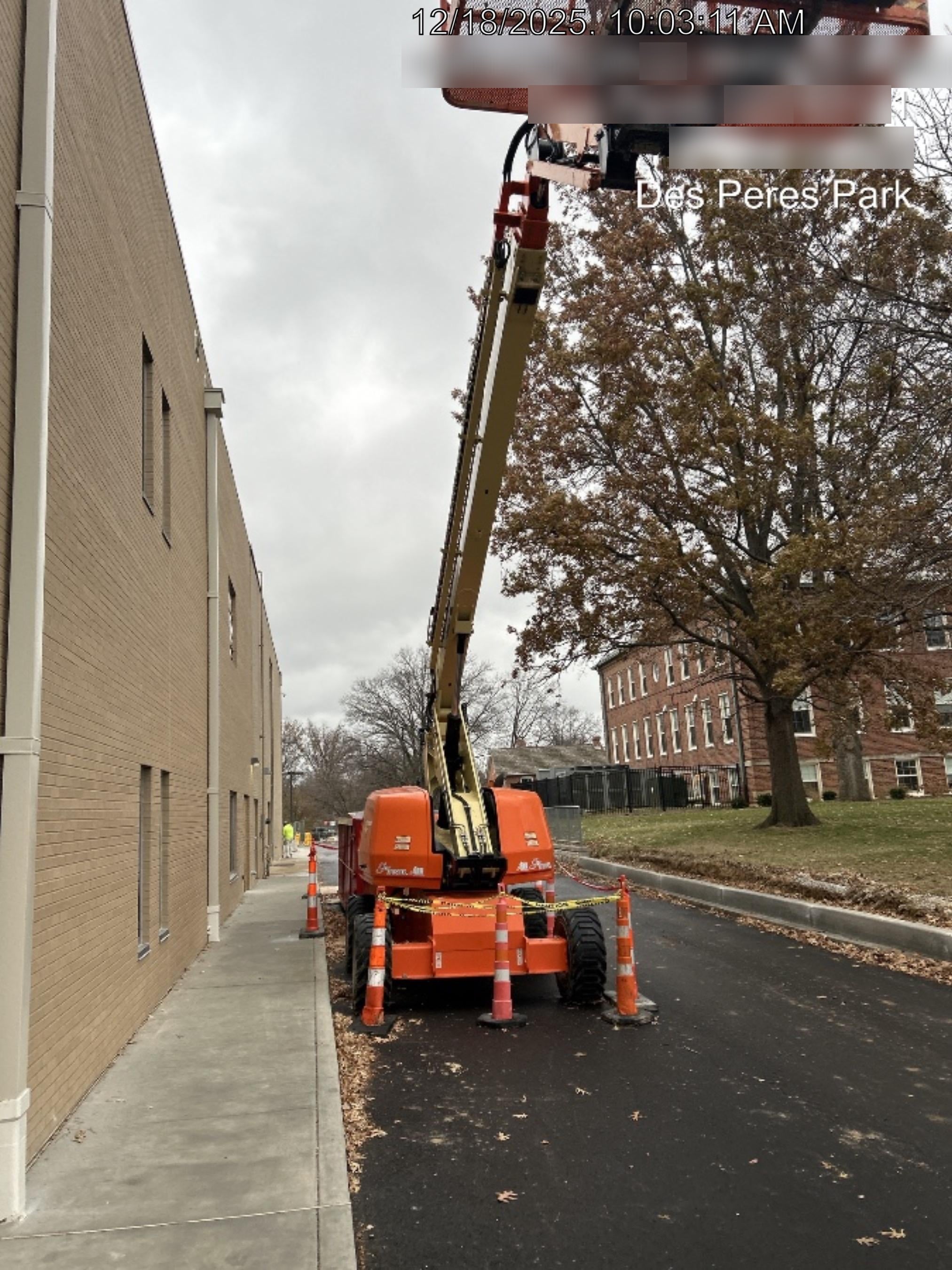 2022 JLG 660SJ
