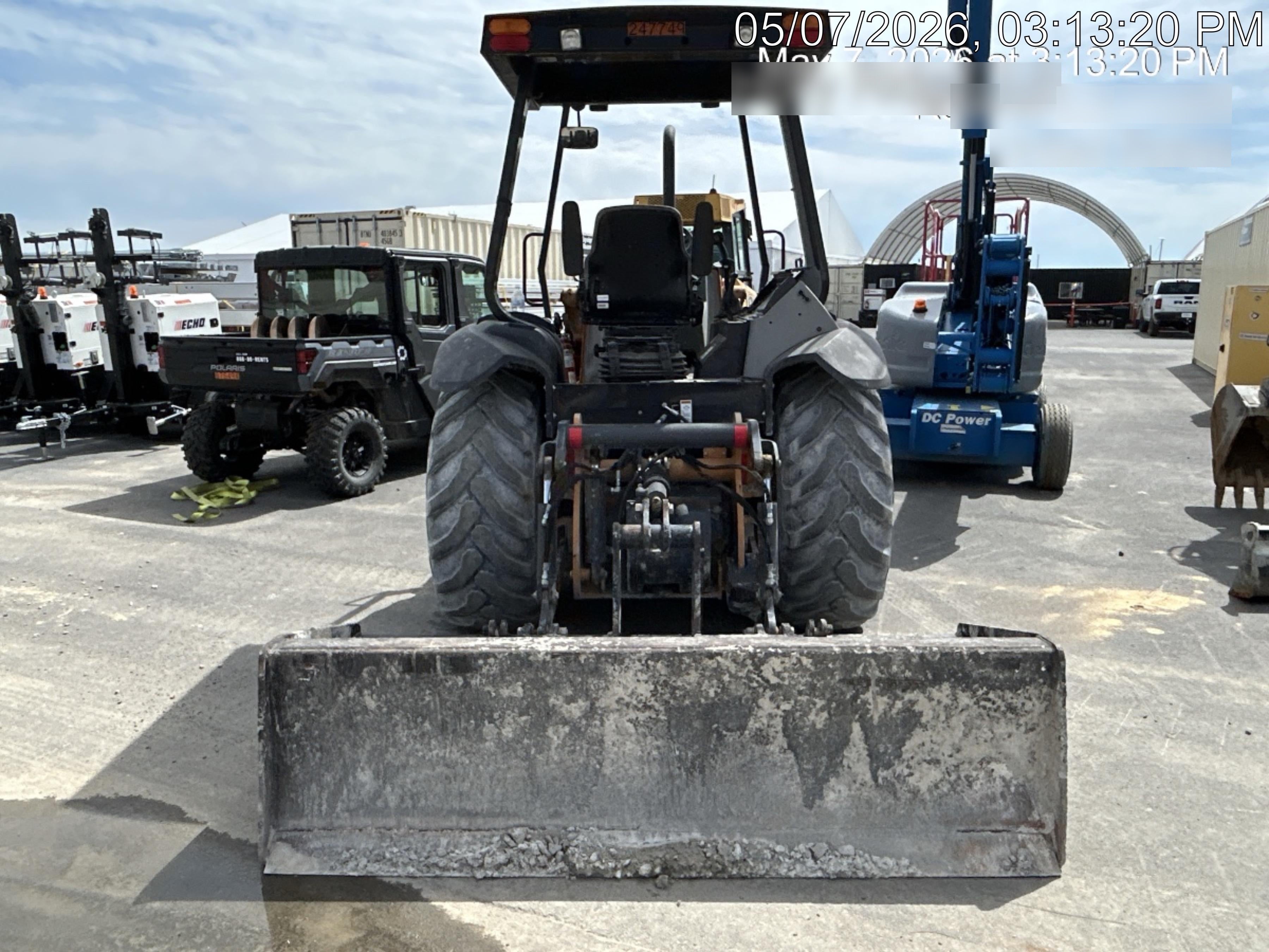 2022 CASE 570N EP