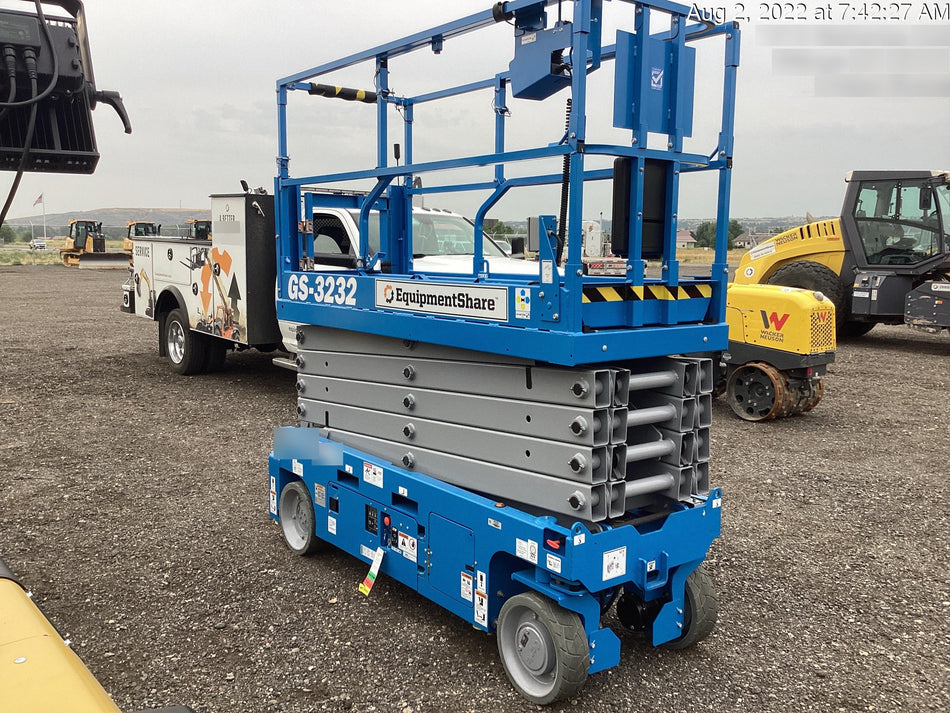2022 GENIE GS-3232