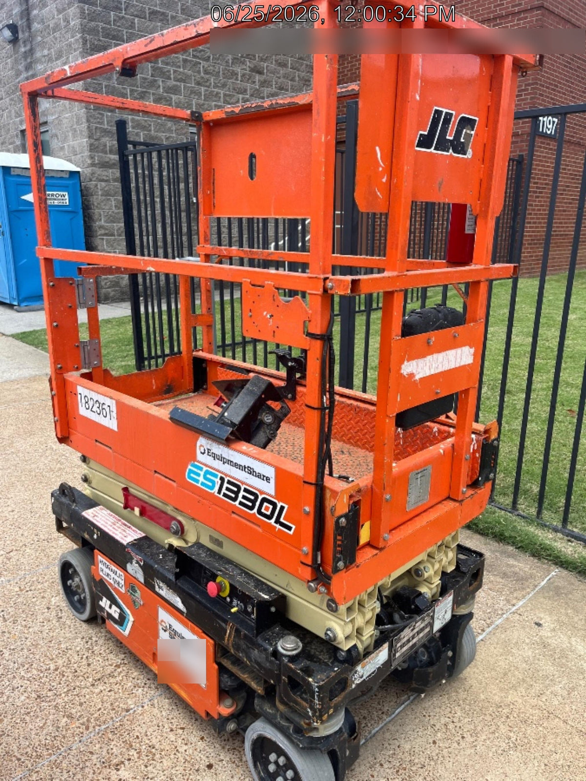 2021 JLG ES1330L