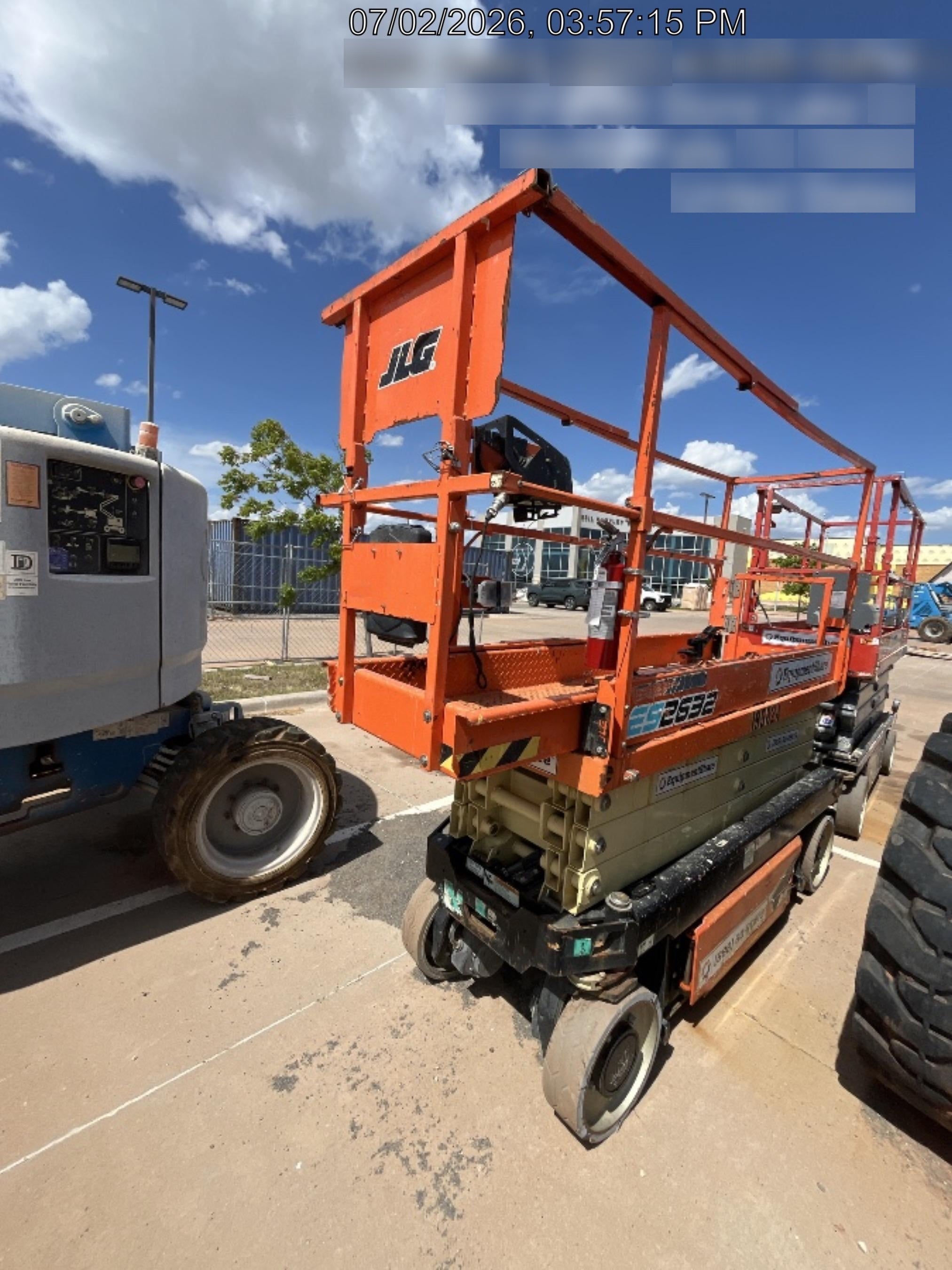 2021 JLG ES2632