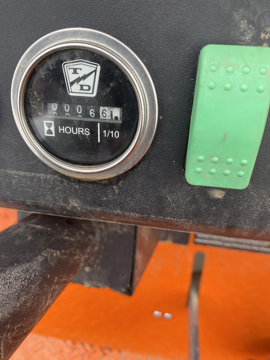 2022 TAYLOR DUNN R-380