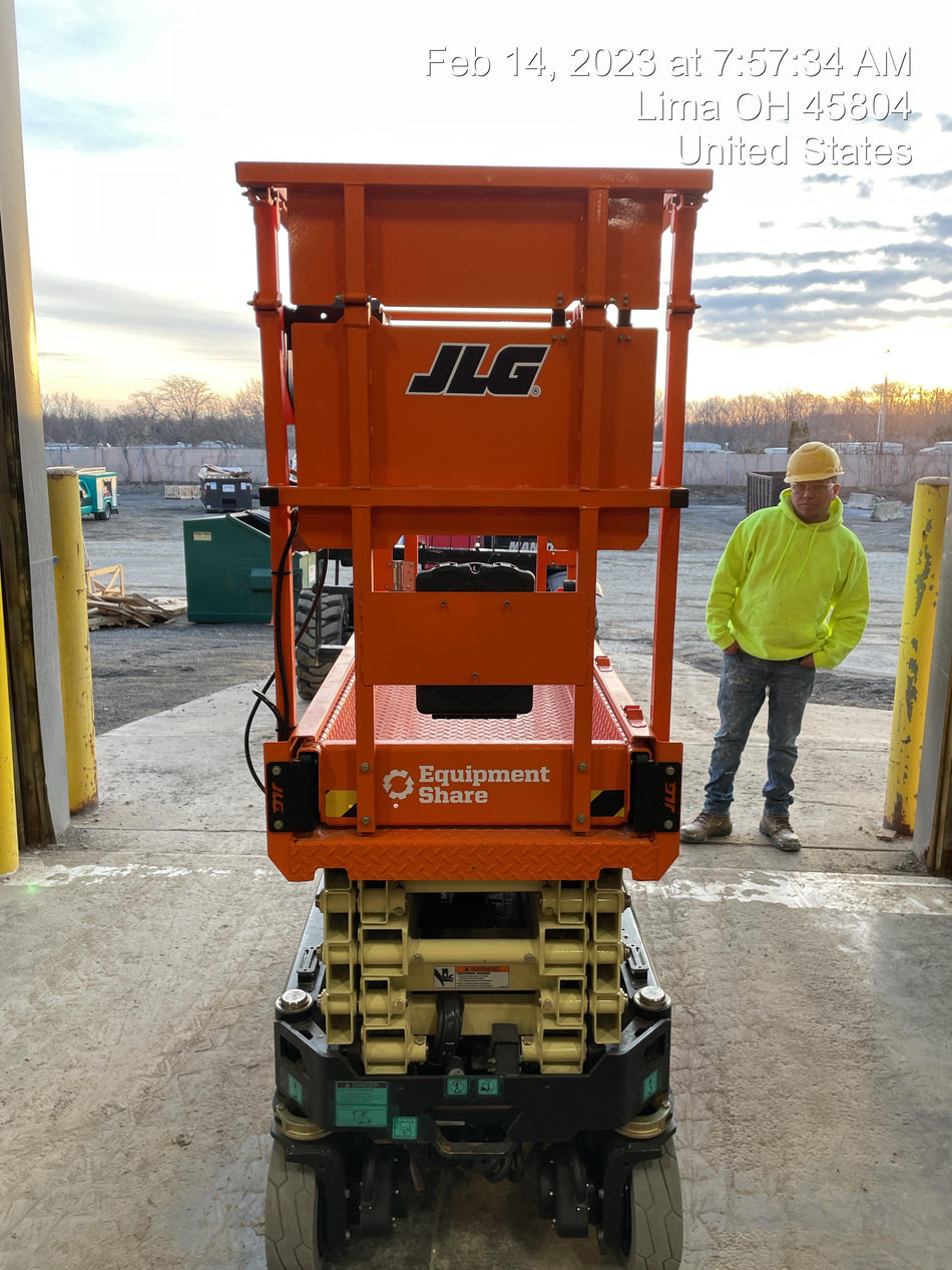 2022 JLG ES1932