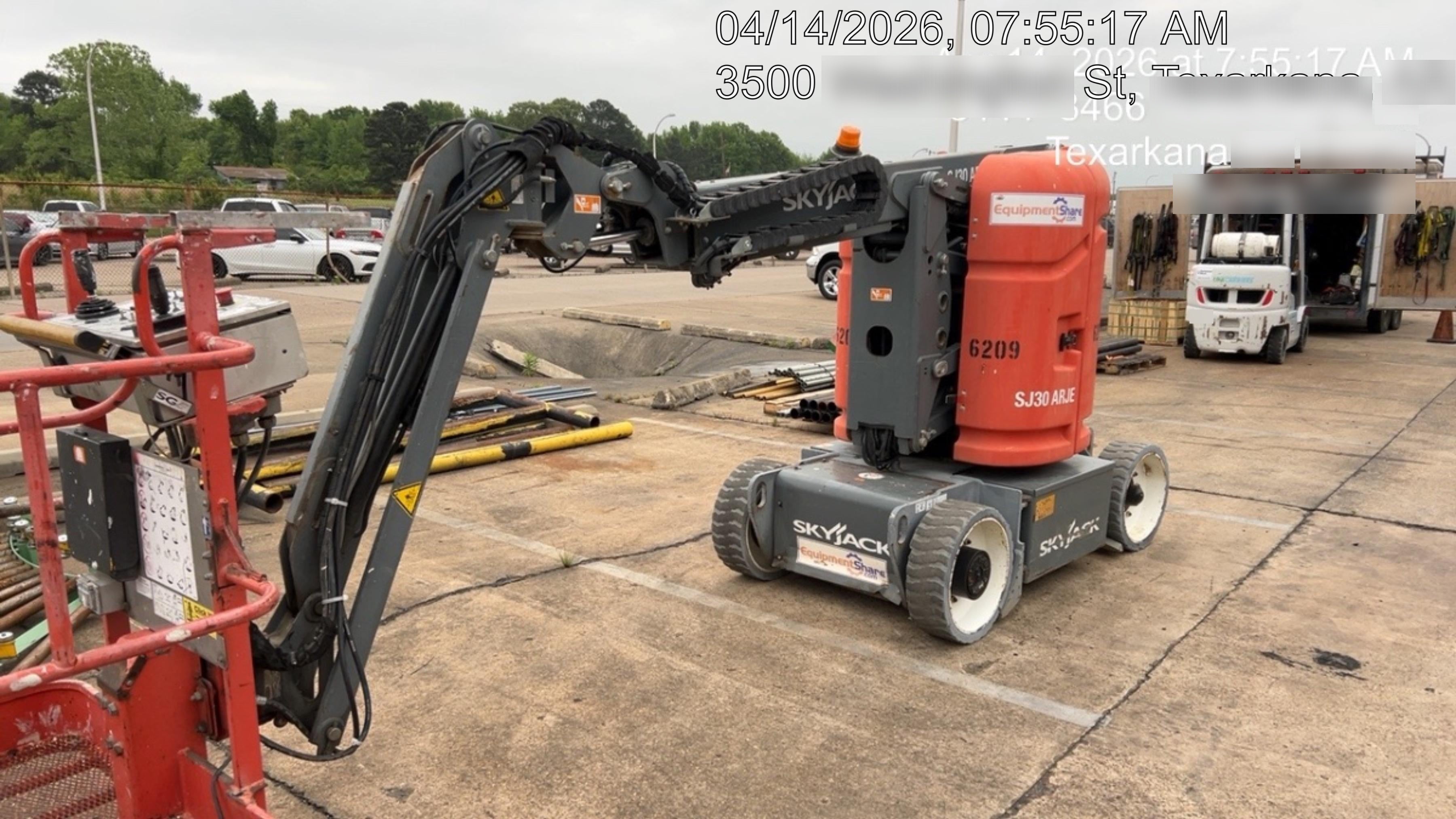 2017 SKYJACK SJ30 AJE