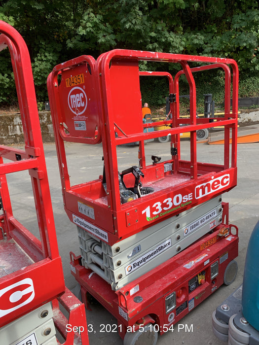 2020 MEC 1330SE Solid NM Tires, Steel Swing out Doors, LCS, Beacon, 900W Inverter