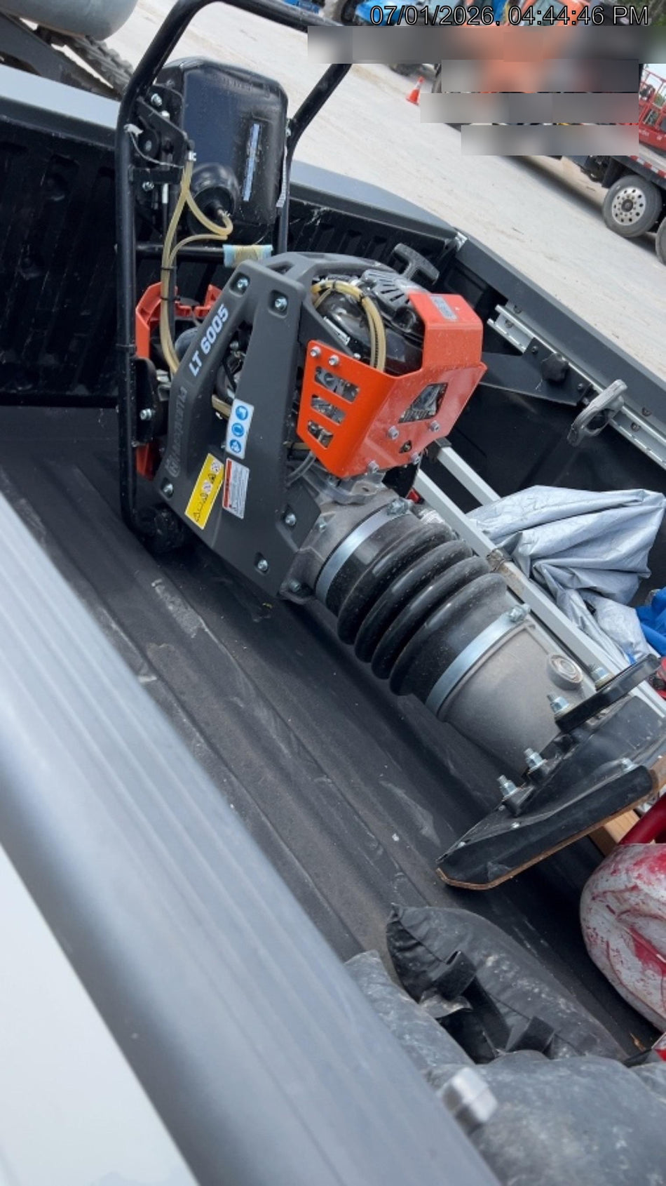 2026 HUSQVARNA LT6005