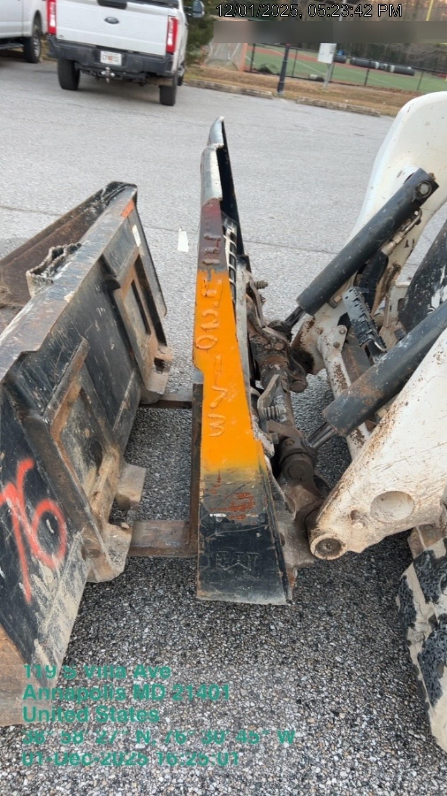 2025 ARROW MATERIAL HANDLING 24" Pallet Fork Frame