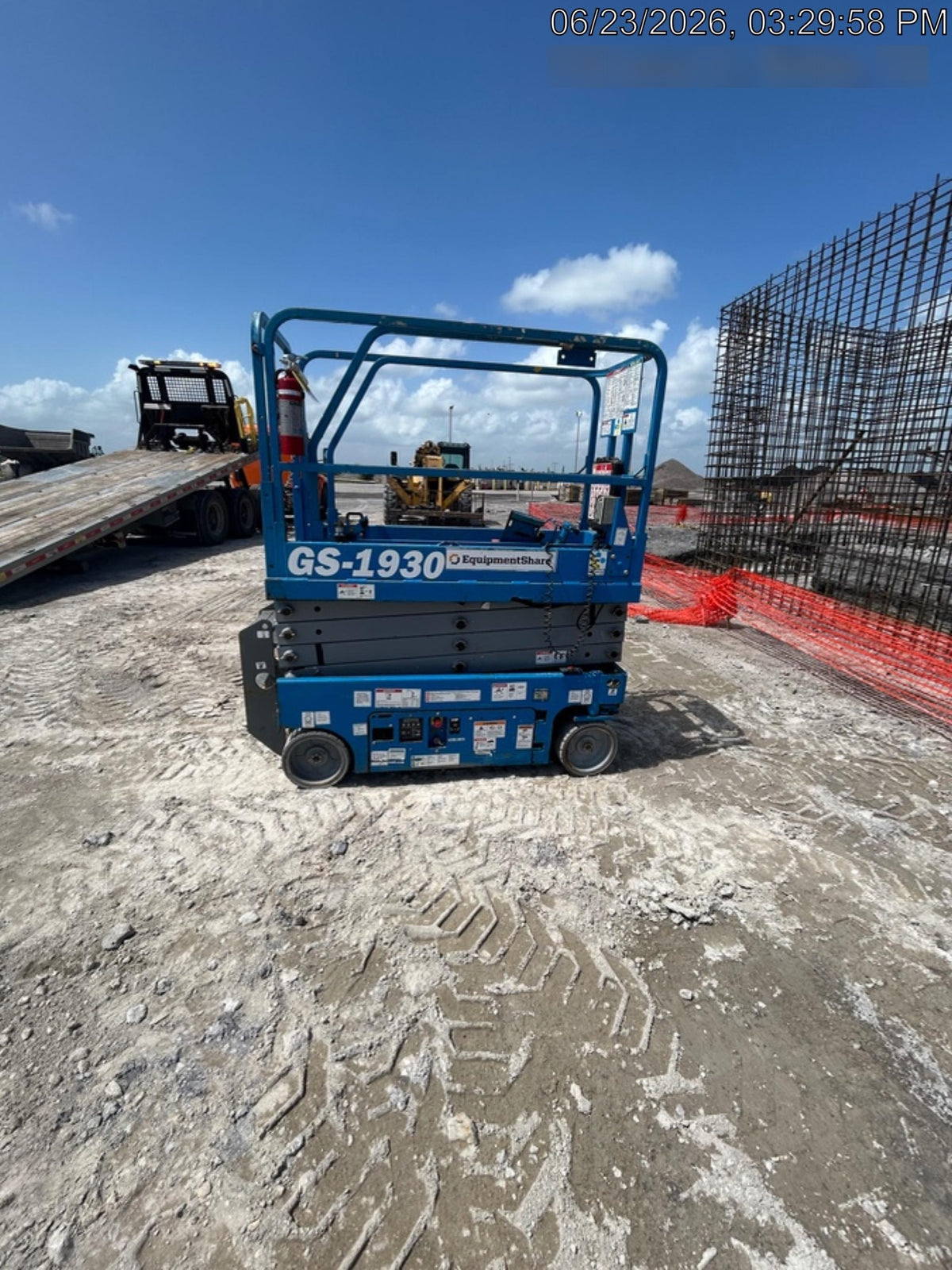 2019 Genie GS-1930 Fixed rails with chain Entry
