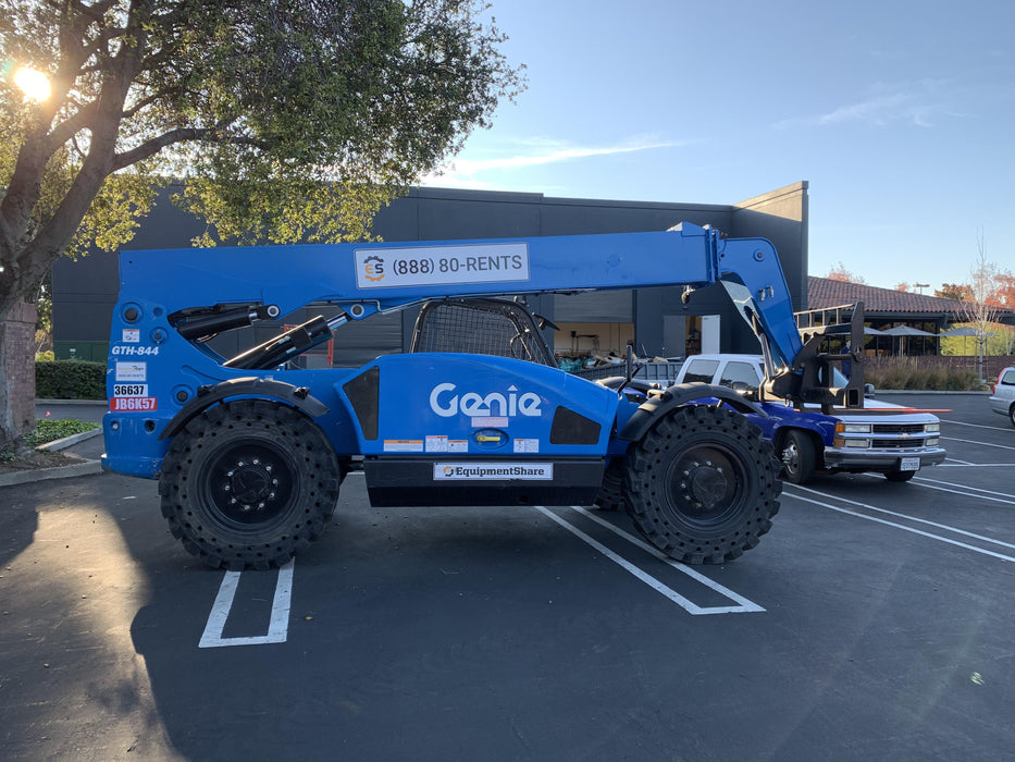 2019 GENIE GTH-844