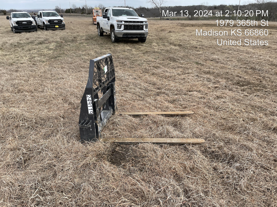 2022 PALADIN 48" Pallet Forks - Paladin