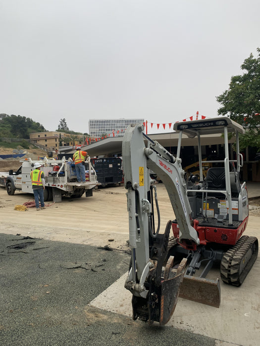 2021 TAKEUCHI TB216R