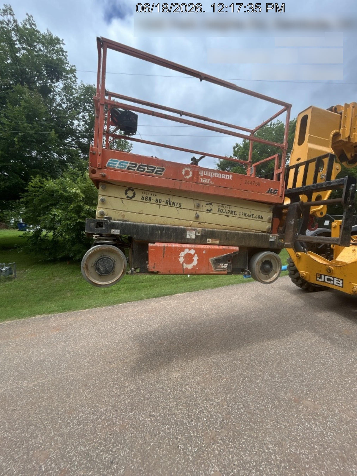 2022 JLG ES2632
