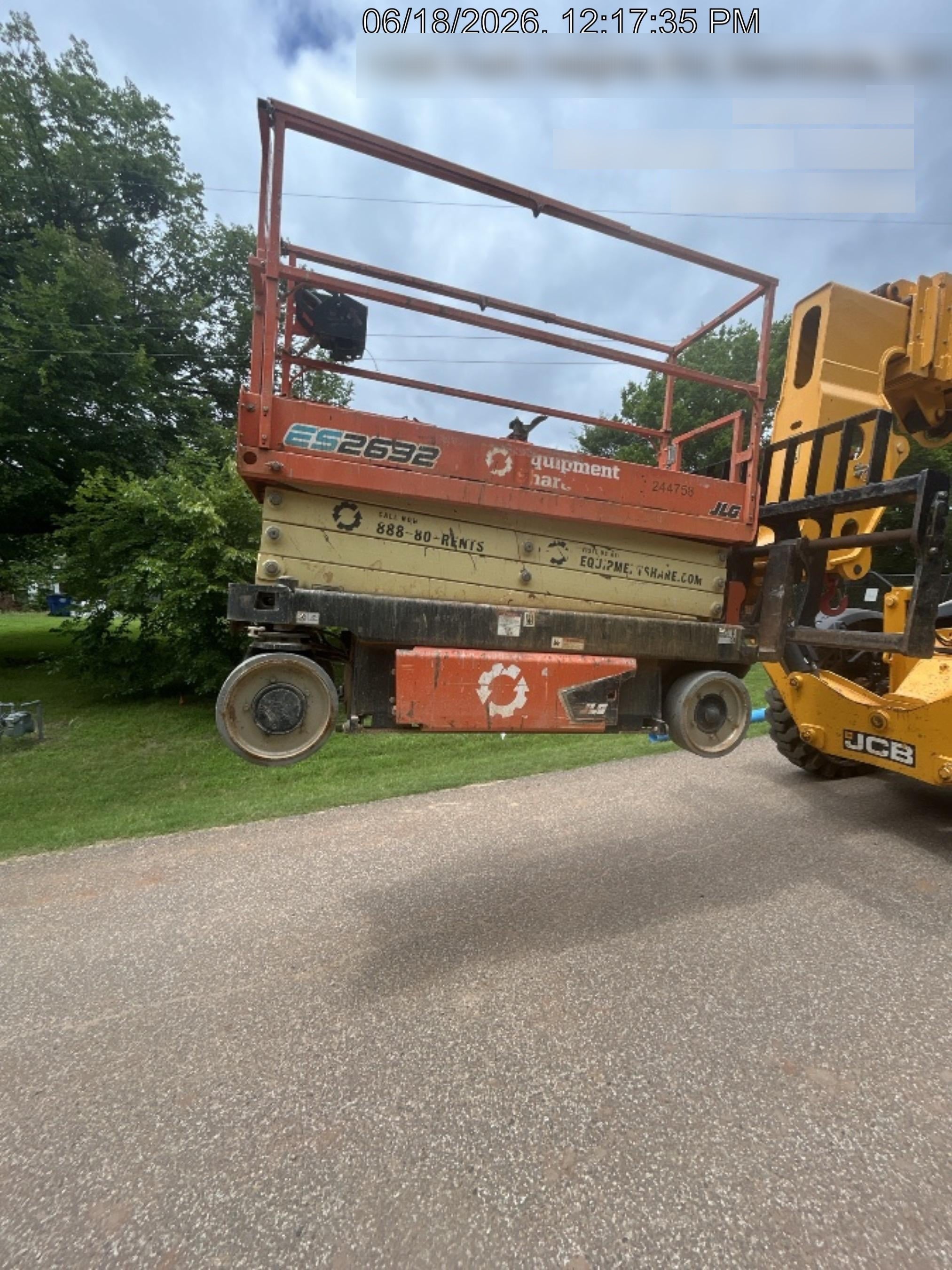 2022 JLG ES2632