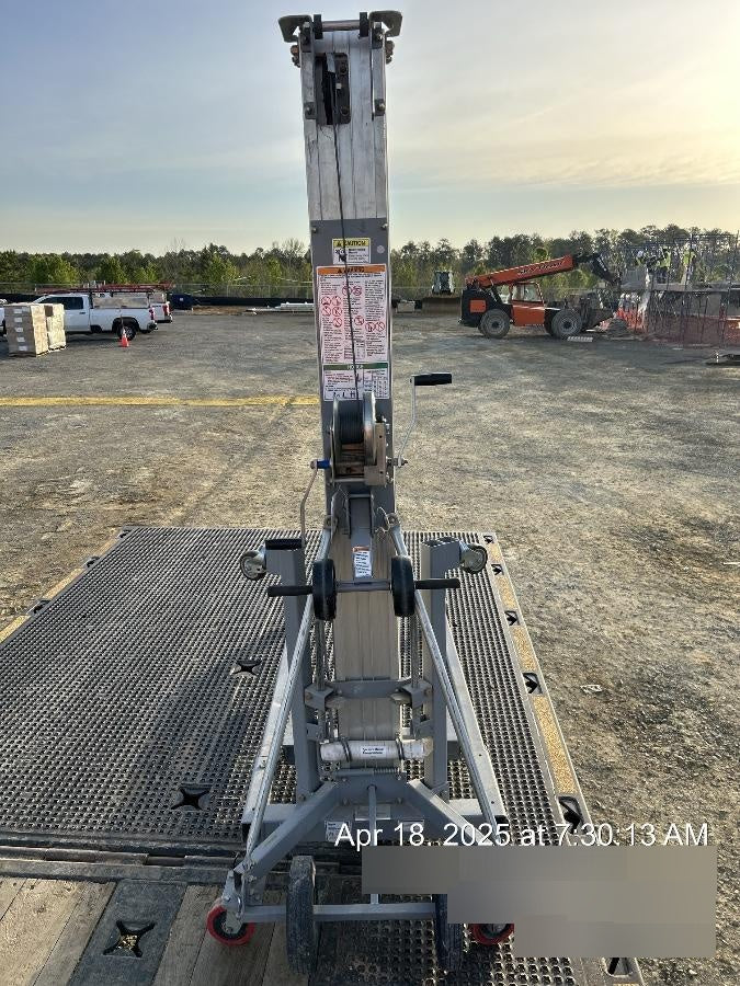 2020 GENIE SLC-24