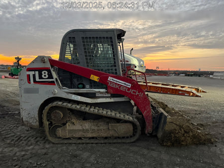2020 Takeuchi TL8CR Cab/Heat/Air, 74hp, Hydraulic QC w/76" HD Bucket w/ Smooth Bolt on Edge, 76" HD Bucket w/Teeth