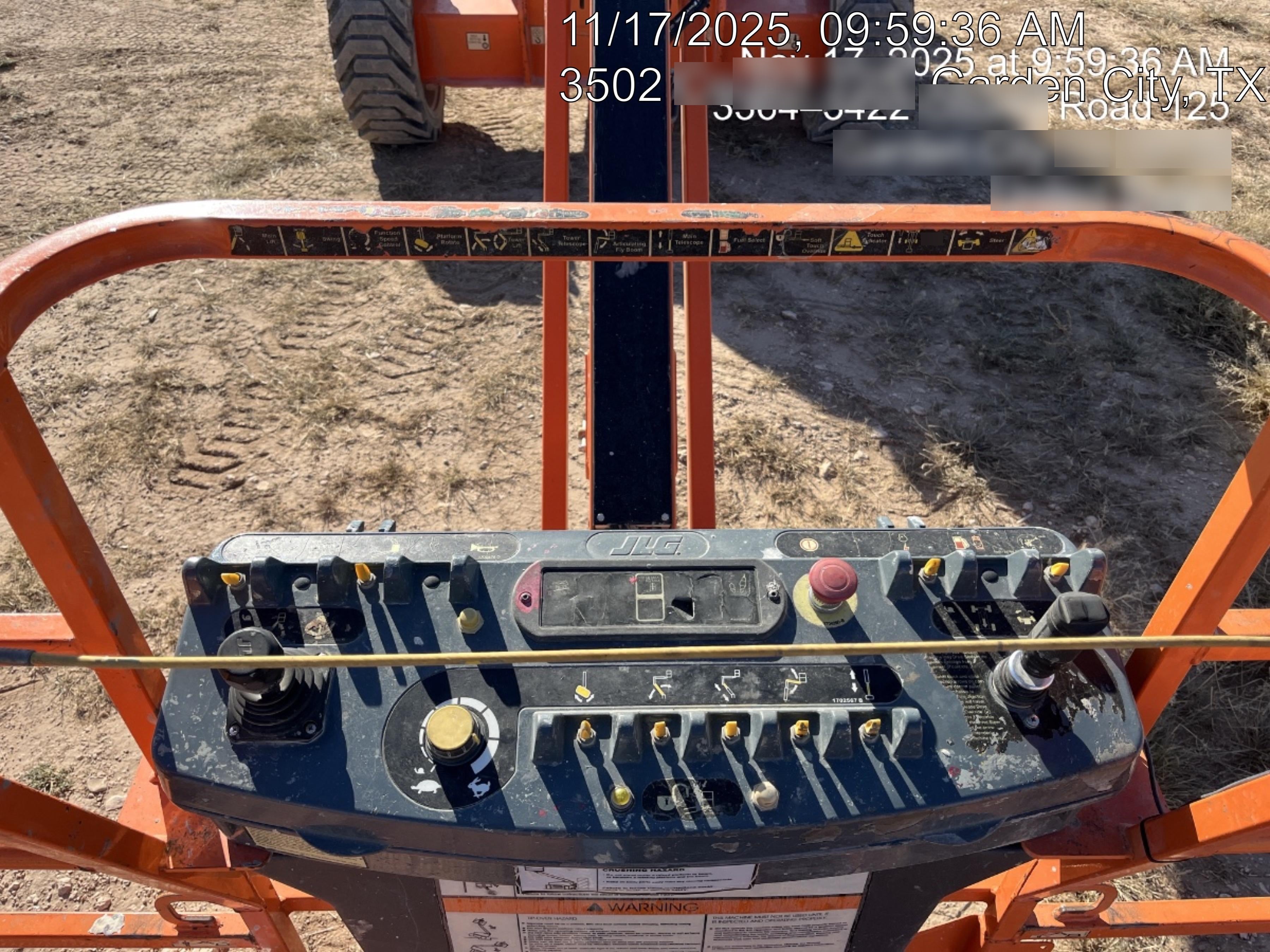 2019 JLG 600AJ