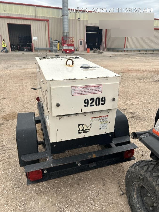 Multiquip DLW300ESA1 Multiquip 300 Amp Welder w/Trailer